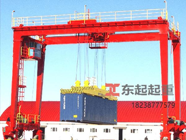 关于集装箱龙门吊的操作相关问题
