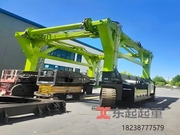 跨运车轮胎异常磨损的主要原因 跨运龙门车厂家