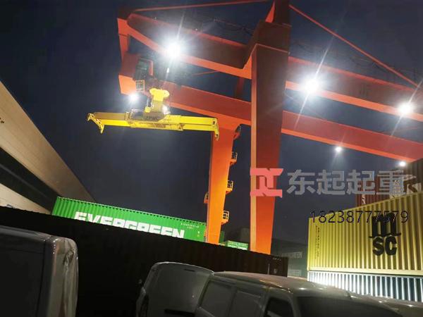 集装箱龙门吊的 大风天气检查关键点